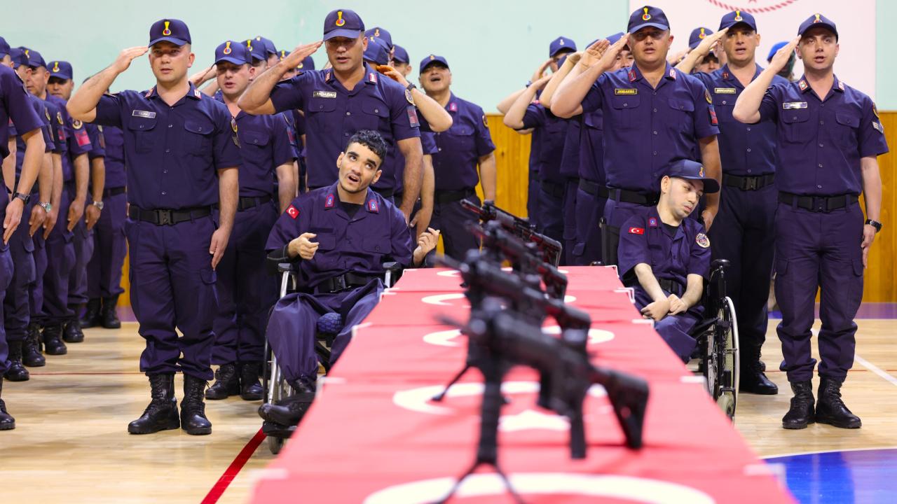 En Büyük Asker Bizim Asker... Aksaray'da Temsili Askerlik heyecanı