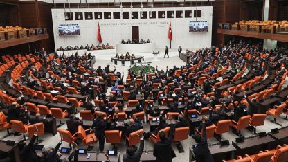 Emniyet, basın ve vergi düzenlemelerini içeren kanun teklifi yasalaştı