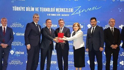 Konya Bilim Merkezi'ne “Bilim ve Toplum Çalışmalarını Dijitalde Yaygınlaştırma" Ödülü