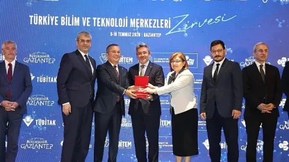 Konya Bilim Merkezi'ne “Bilim ve Toplum Çalışmalarını Dijitalde Yaygınlaştırma" Ödülü